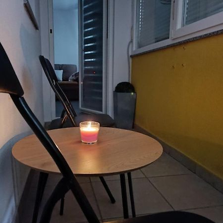 Apartment Luka Pula Luaran gambar