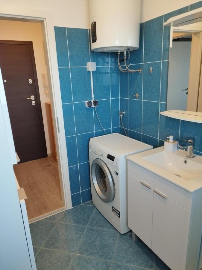 Apartment Luka Pula Luaran gambar