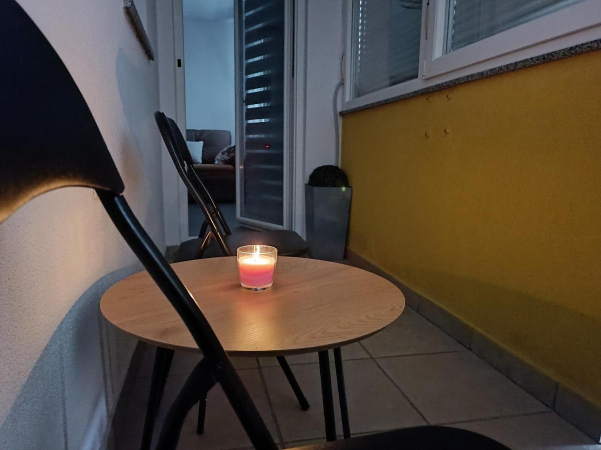 Apartment Luka Pula Luaran gambar